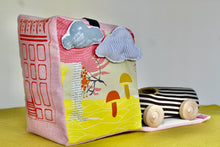 Portable Brownstone Cloud Toy House Bag
